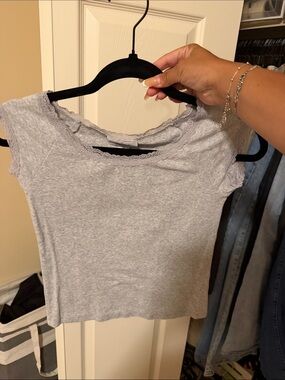 Women's Light Gray Lace-Trim Crop Top